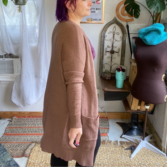 Forever 21 Taupe/ Pink Fluffy Long Open front Cardigan Size Small - Picture 5 of 15